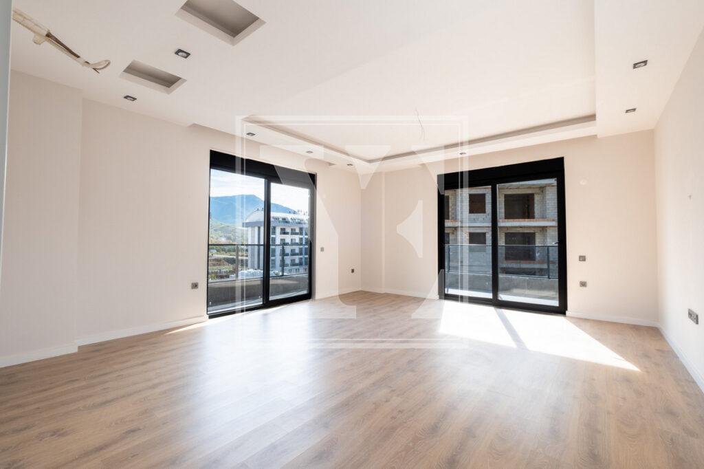 уютный садовый дуплекс 4+2 в красивом районе Оба