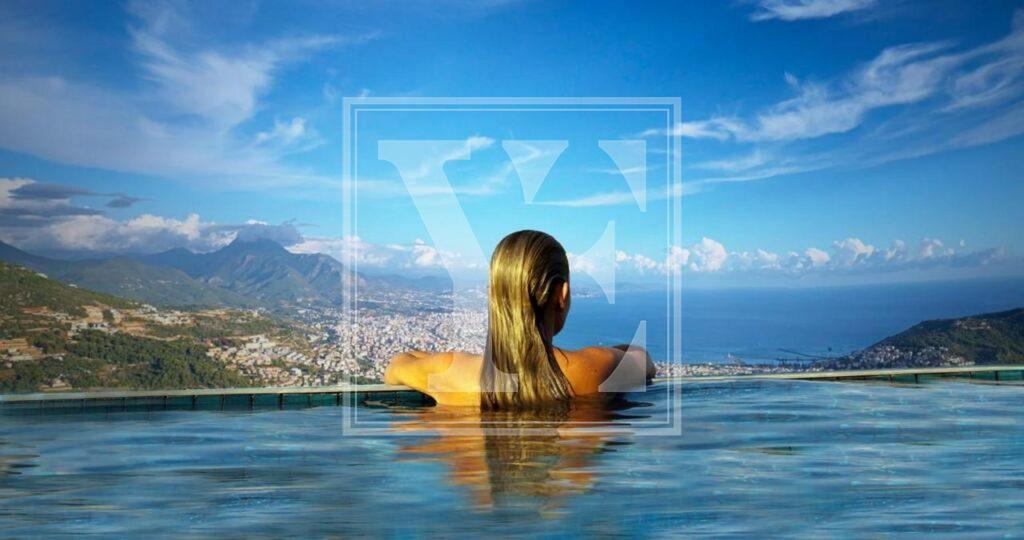 Luxuriöse und moderne Villa in der schönen Gegend von Alanya